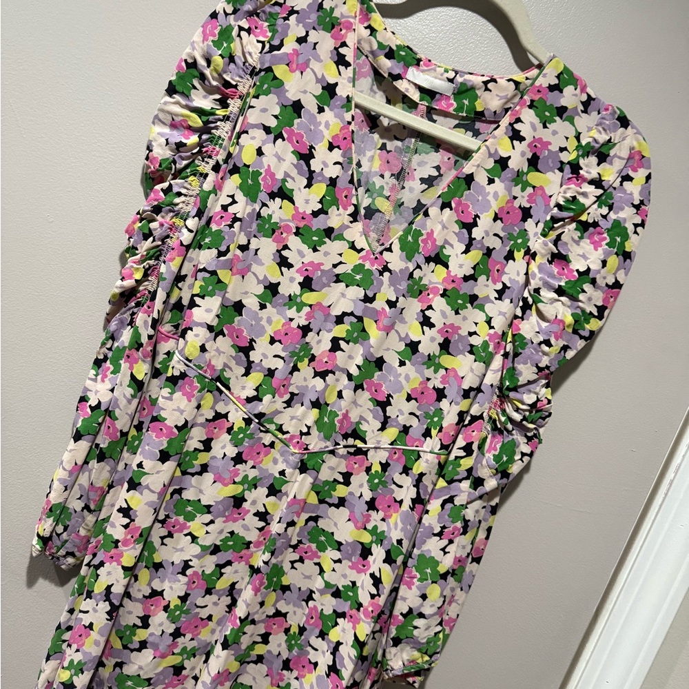H&M Pink Green Lavender Floral V-Neck Puff Sleeve Dress